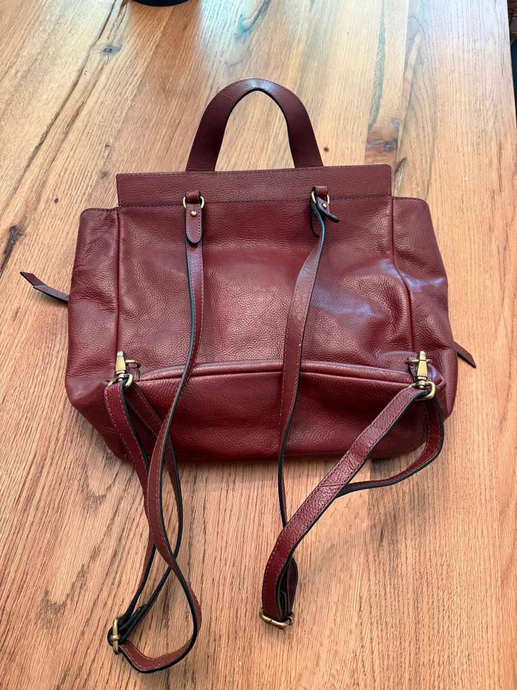 Fossil Zaini: Fossilledertasche und Rucksack in einem – Usato da basel venduto da Ystupsi 1