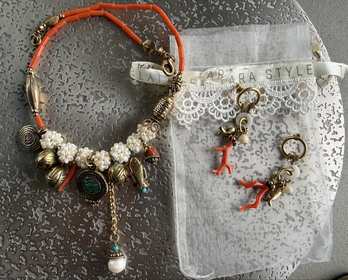 Catenine: Halskette & Ohrringe mit roter Koralle – Nuovo e nell'imballaggio originale da Richterswil venduto da Solemare47Nicole 3