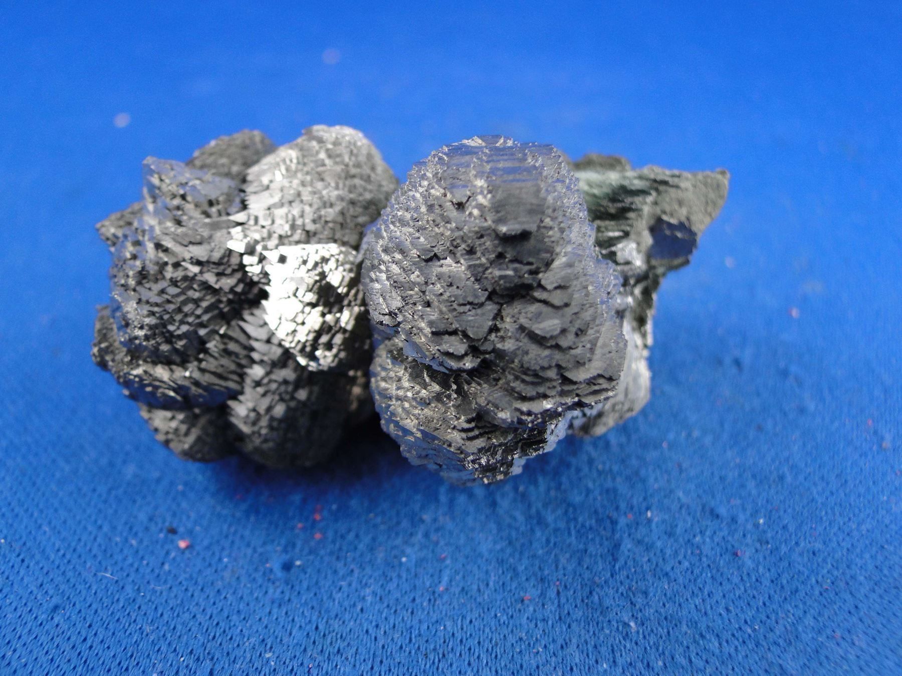 Minerali & Pietre curative: Arsenopyrit auf Hedenbergit – Usato da Schinznach Bad venduto da Demerald 6