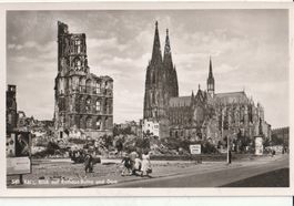 Köln am Rhein Rathaus-Ruine und Dom