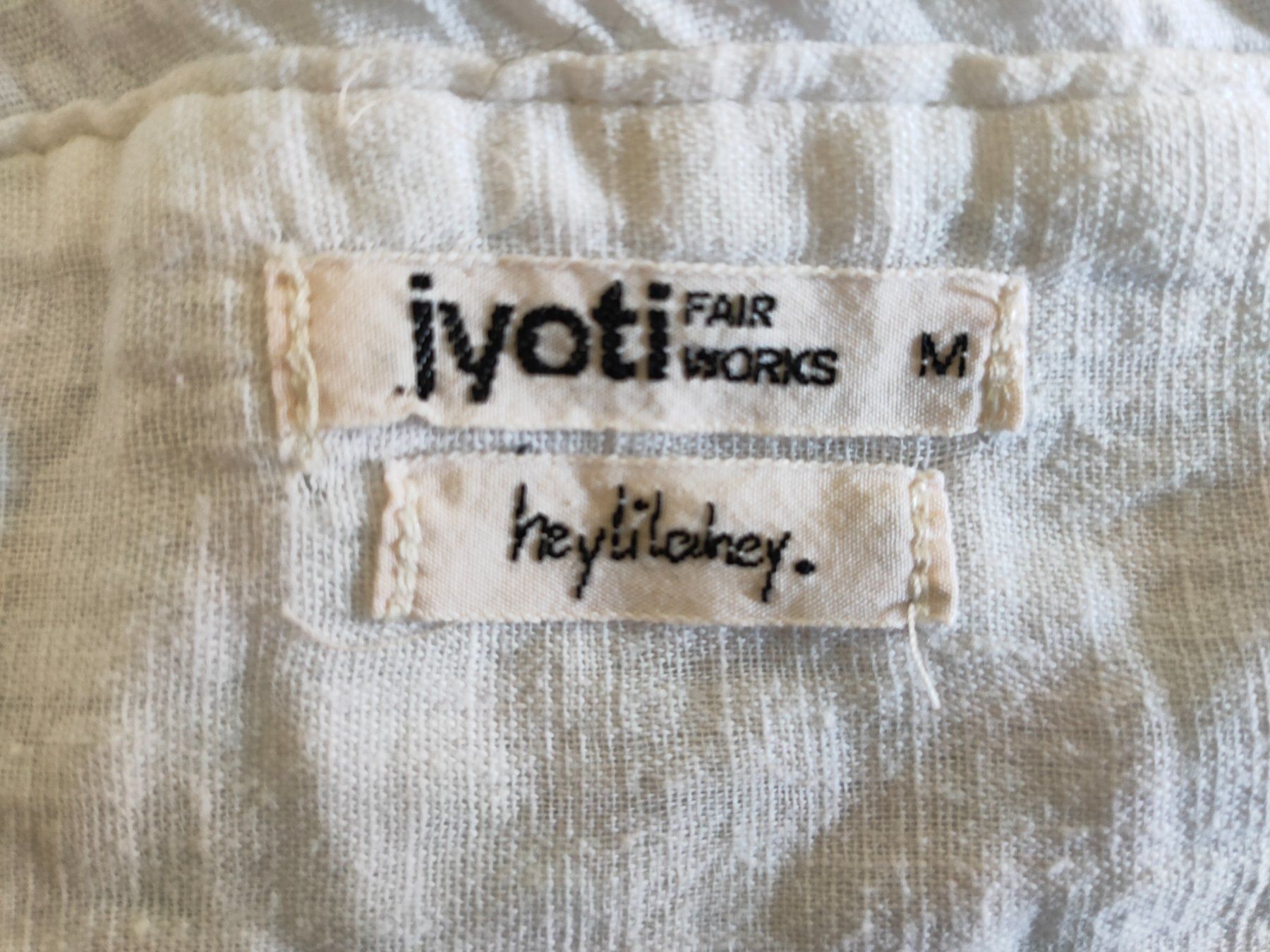 Top: Haut cache-cœur — Jyoti – Usato da Bern venduto da ale_jb88 2