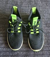 Fila Sneaker, Gr. 32, Schwarz/Neon-Grün, guter Zustand!