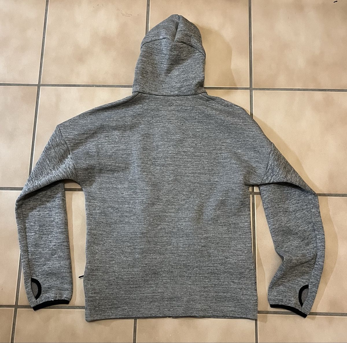 Adidas Giacche: Graue Adidas Trainer Jacke Gr. 164 – Usato da Biberist venduto da Bidu18 2