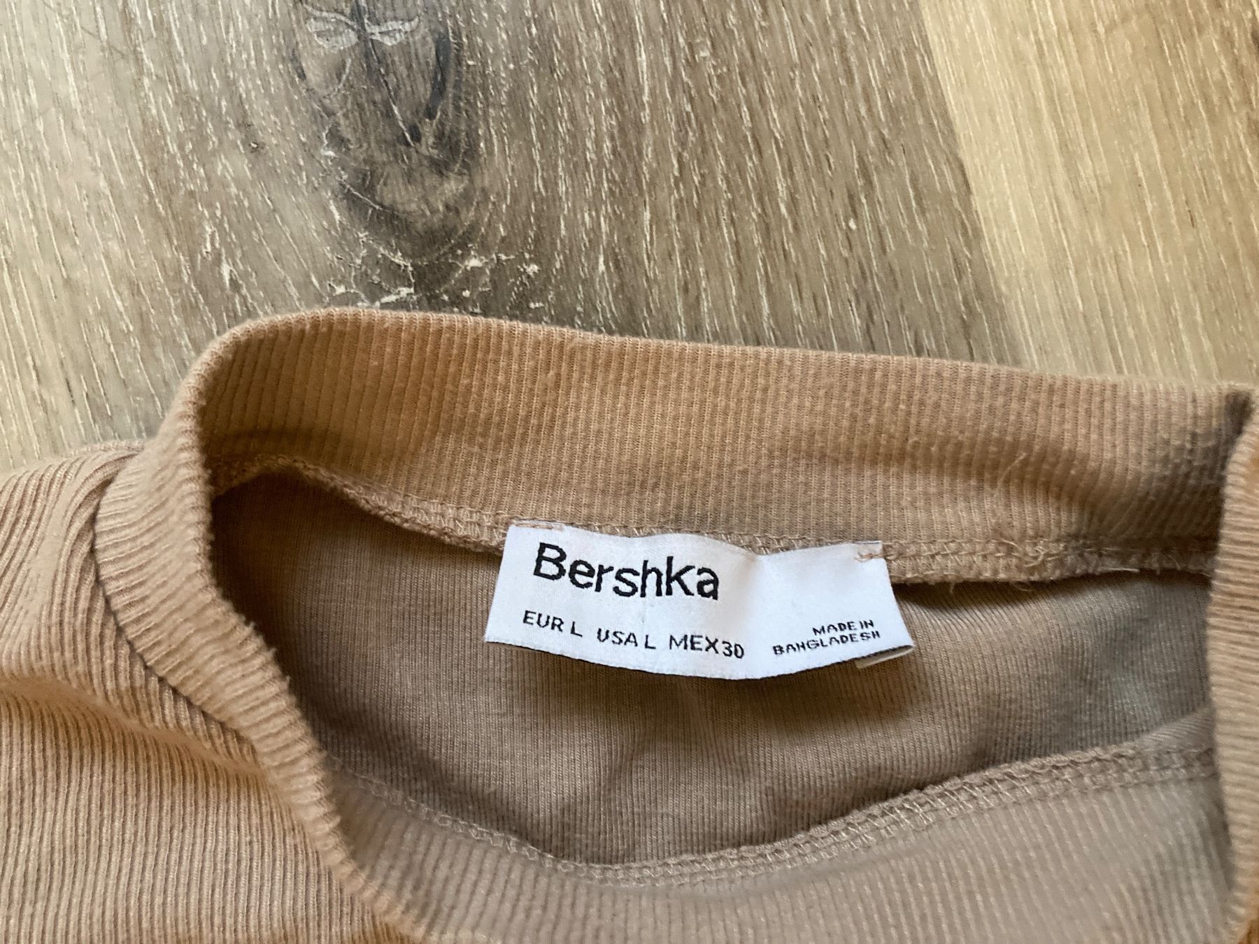 Bershka Pullover & Sweatshirts: Bershka Oberteil / Shirt, /dünner Pulli,  Grösse M – Gebraucht aus Gelterkinden von froggy80 2