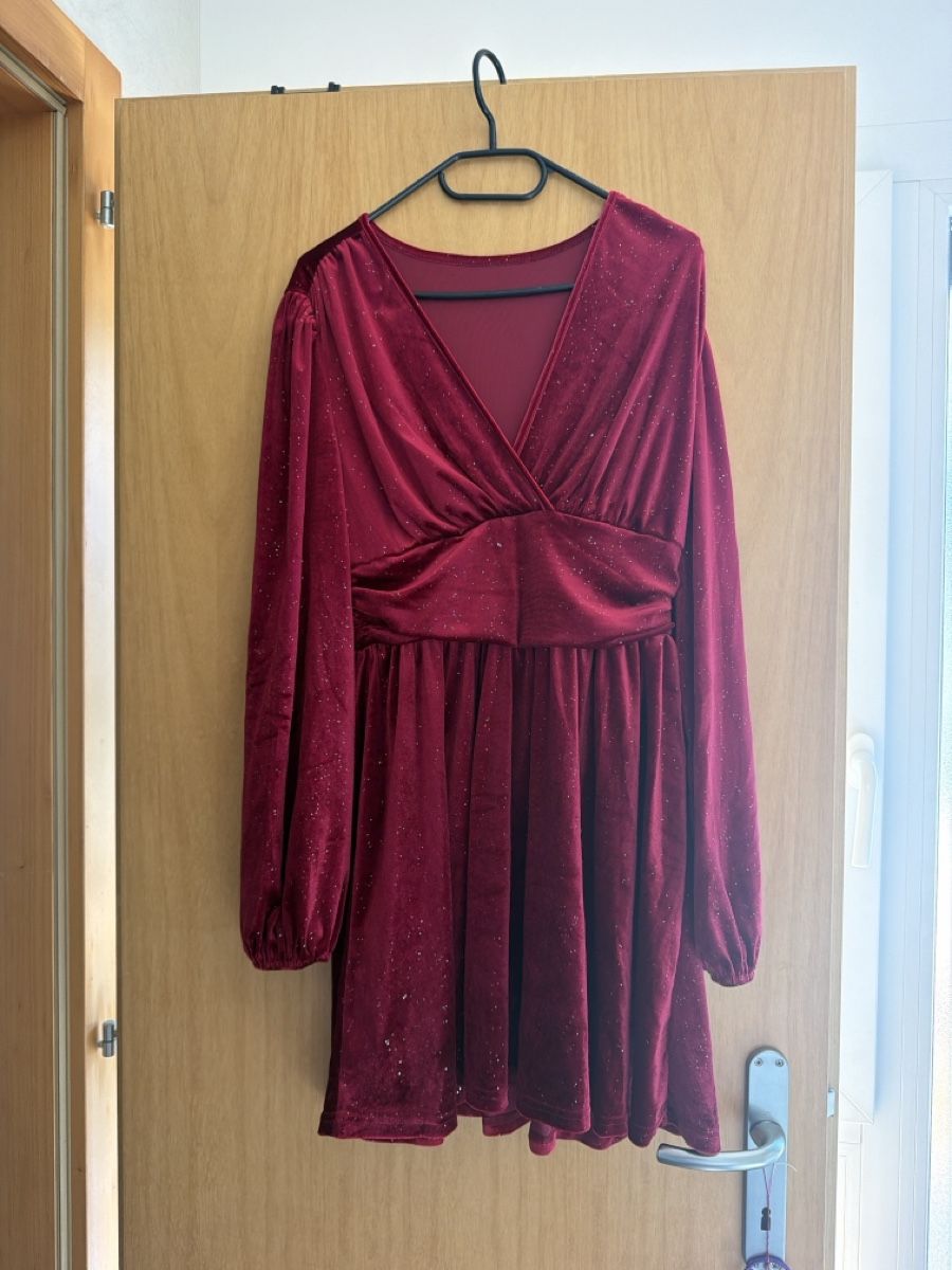 Shein Robes: robe shein  – Neuf (Voir description) à Sion par tatiana.1508 1