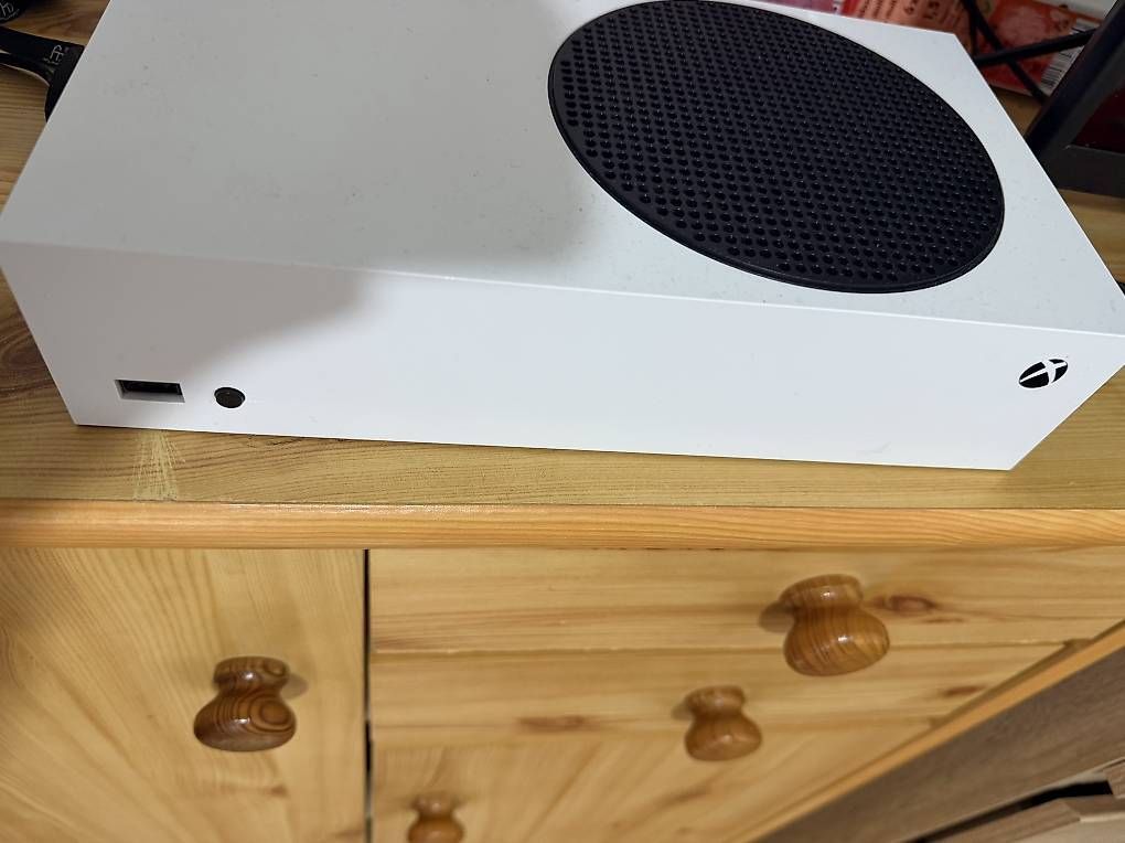Konsolen: Xbox Serie s Digital – Neu und originalverpackt aus Murgenthal von kev_mmr6