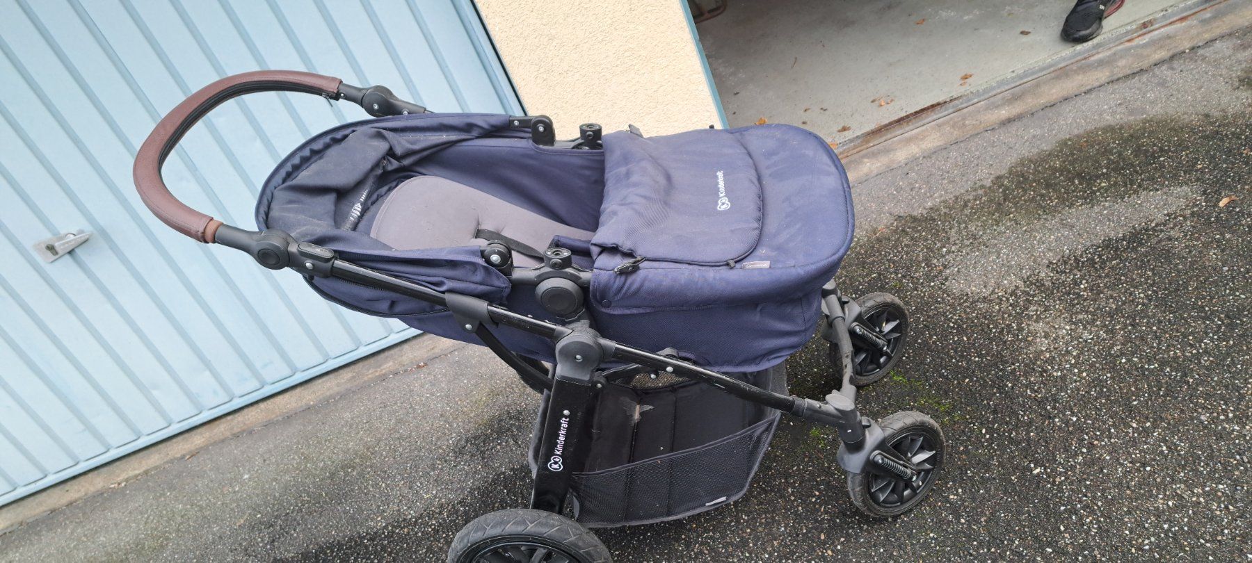 Kinderwagen: Kinderwagen Marke Kinderkraft – Gebraucht aus Zofingen von Happypeople 1