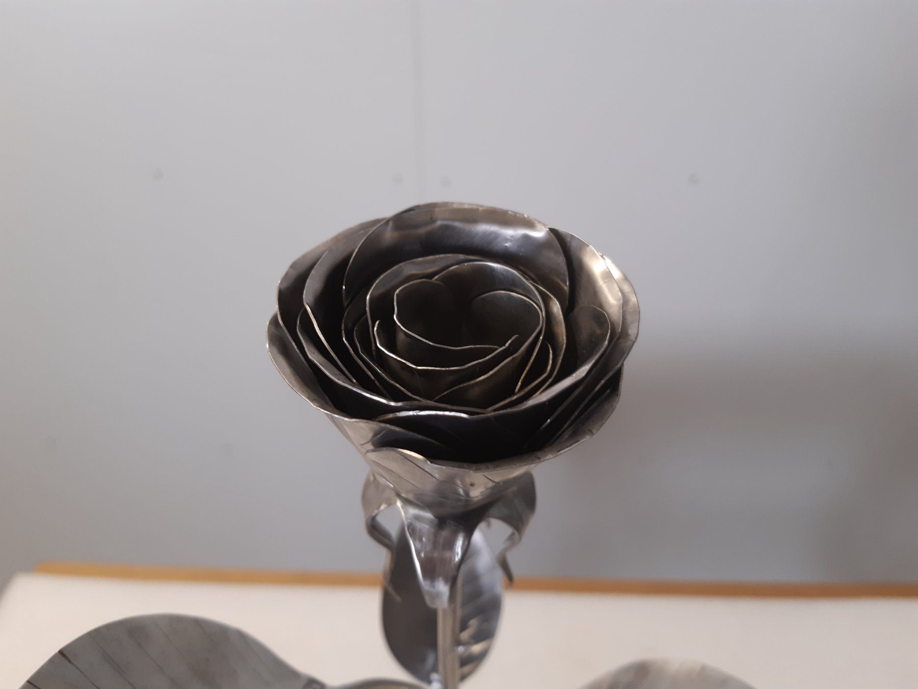 Tutte le decorazioni: Rose au Metall mit Vase – Nuovo (secondo la descrizione) da Trubschachen venduto da Caddy8 6