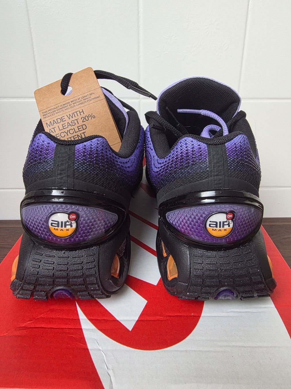 Nike Scarpe da uomo: Nike Air Max DN SE – Nuovo e nell'imballaggio originale da Fleurier venduto da dav_xx8y 4