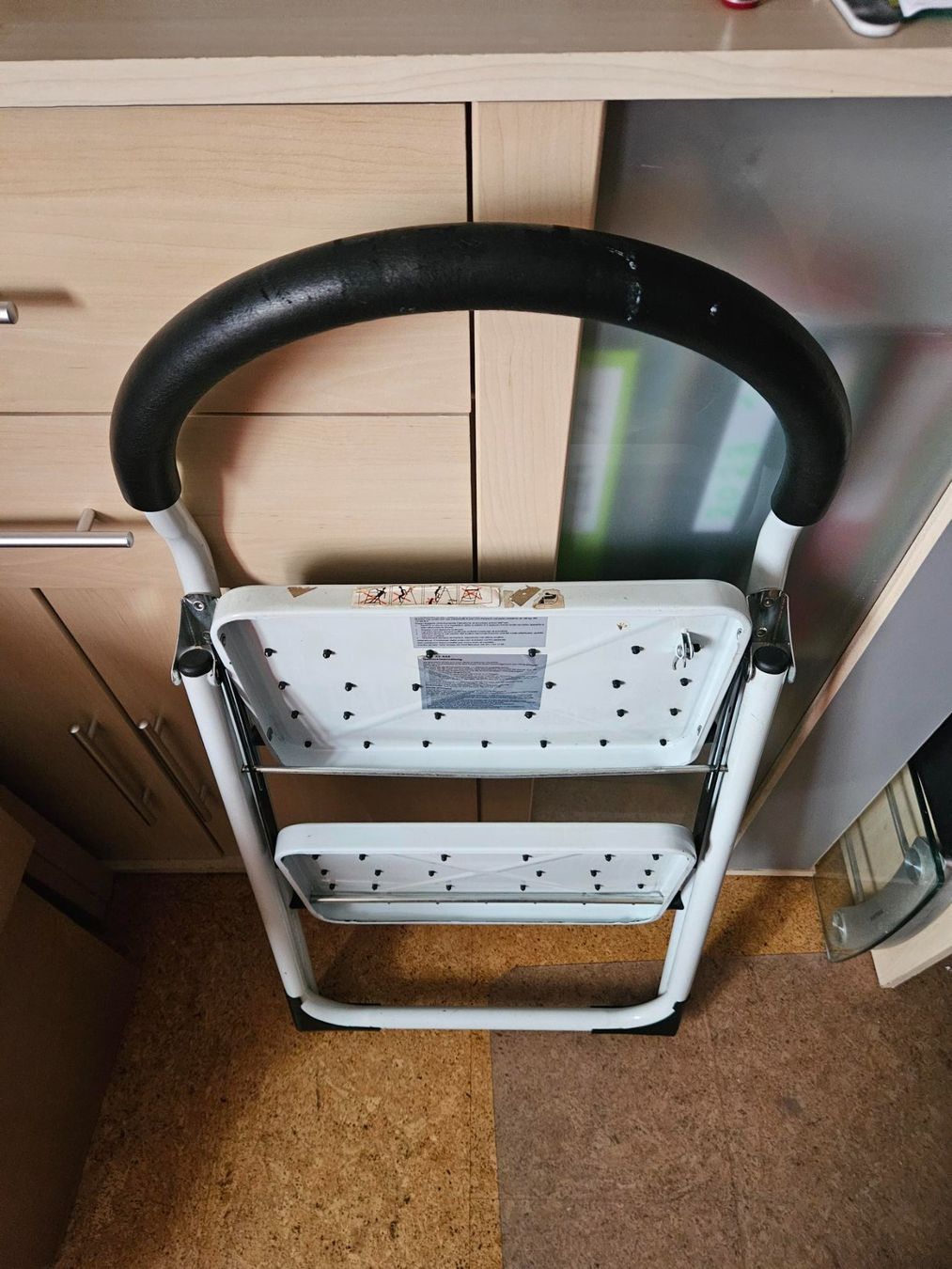 Scale: Tritt-Sitz, Trittleiter, klappbar – Usato da Gommiswald venduto da Bullhead 7