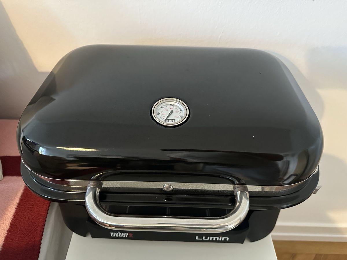 Grills: Weber Lumin Compact Electric Grill – Neu (gemäss Beschreibung) aus Bern von Max_Bern 1