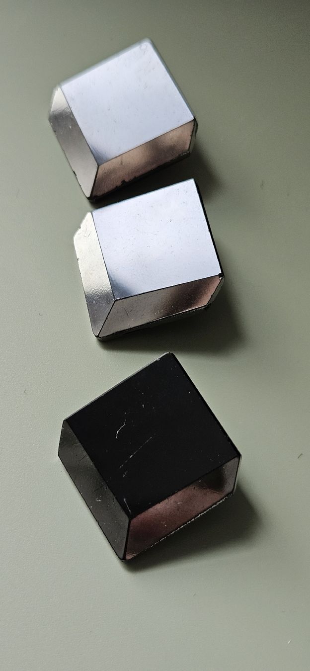 Bottoni: 3 boutons anciens  2,5cm – Usato da Carouge GE venduto da Lea000 3