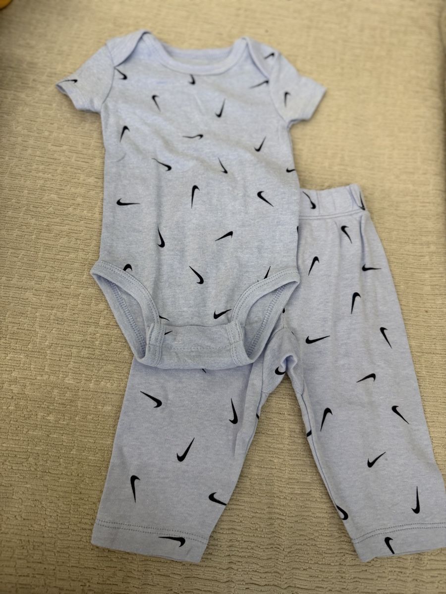 Nike Kleiderpakete & -sets: Nike Set Baby – Gebraucht aus Altendorf von Carcoura