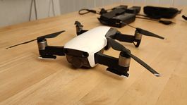 ​DJI Mavic Air Drohne – Komplettset inkl. Zubehör