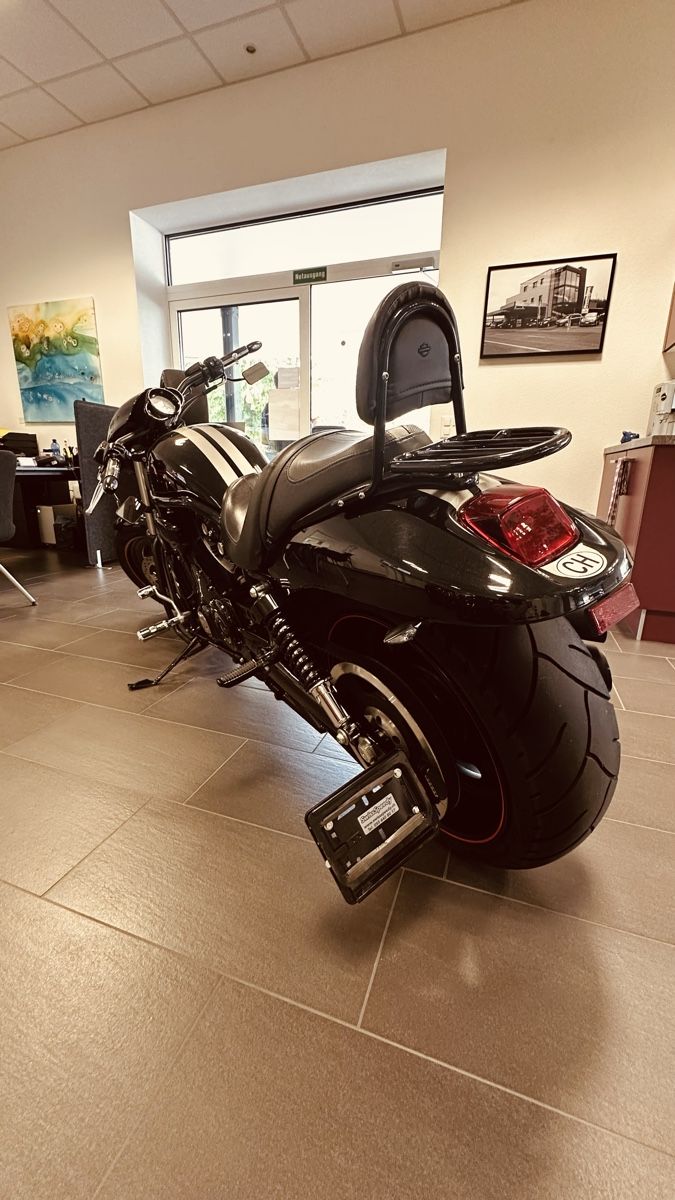 Chopper: Harley Davidson VRSCDX Night Rod Special – Gebraucht aus Liestal von 4410Liestal 5