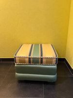 Vintage Hocker / Sitzhocker mit Polster  Grün gestreift