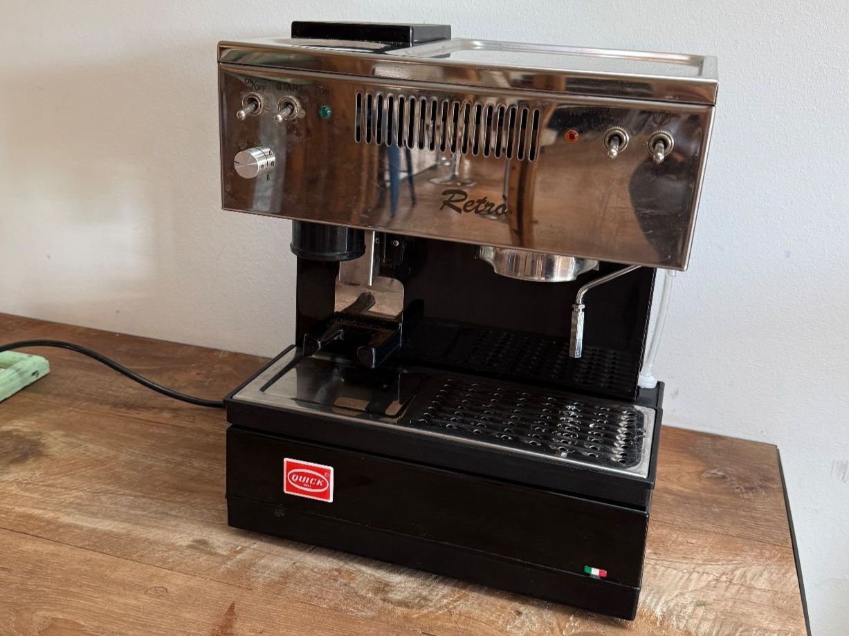 Quick Mill Macchine per caffè & Macchine per espresso: Kaffeemaschine Quick Mill Retro, Modell 0835 – Usato da Utzenstorf venduto da Elba60
