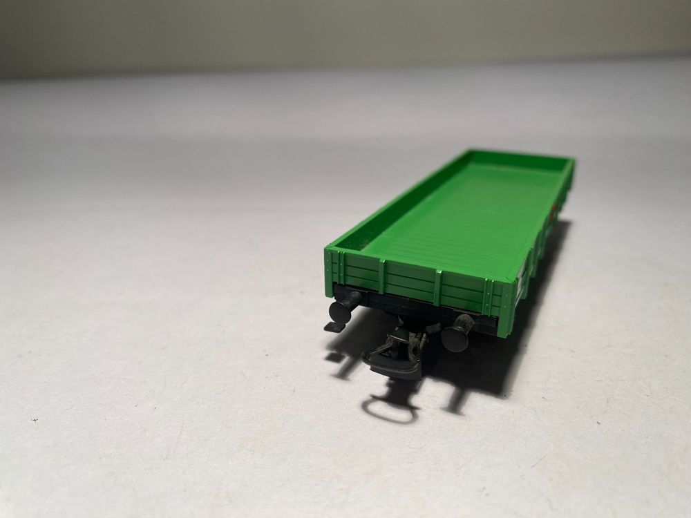 Märklin Niederbordwagen grün, AC Achsen 3