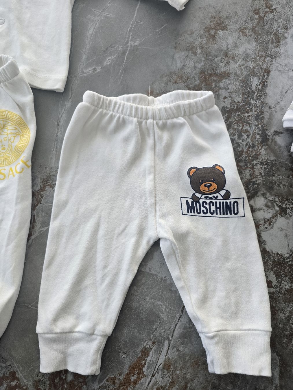 Lotti & Set di vestiti: Pullover und Hosen Set – Nuovo (secondo la descrizione) da Baar venduto da bia_m5xb 3