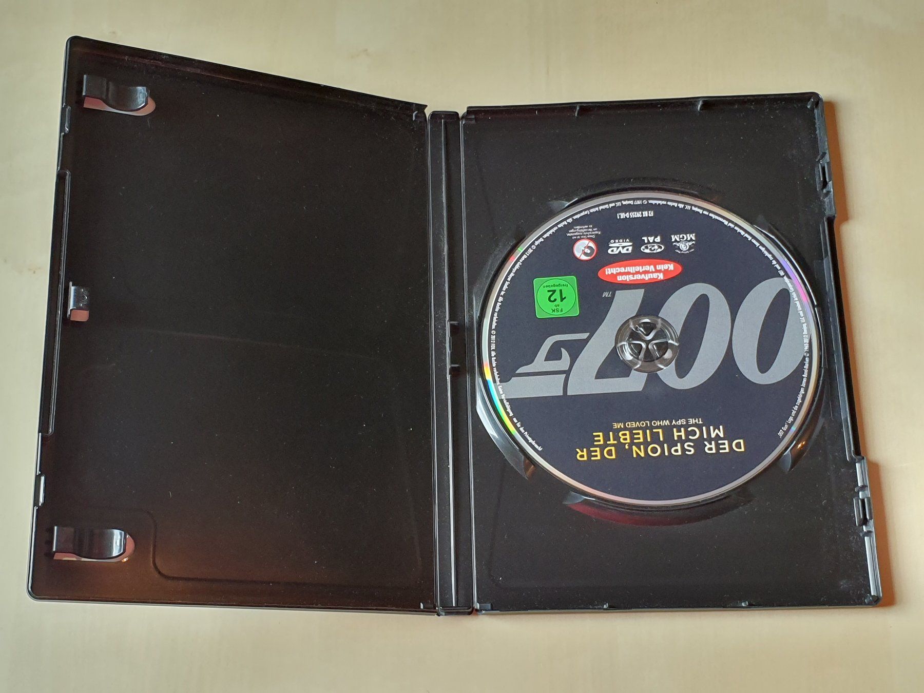 Tutti i DVDs: James Bond 007 Der Spion der mich liebte – Usato da Stansstad venduto da collectorsshop 2