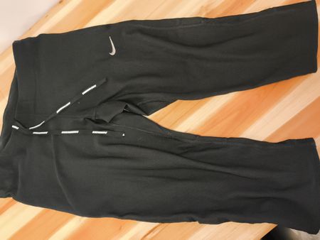 Nike DRI-FIT Damen 3/4 Lauf-Tights / Capri-Leggings GrS (A93