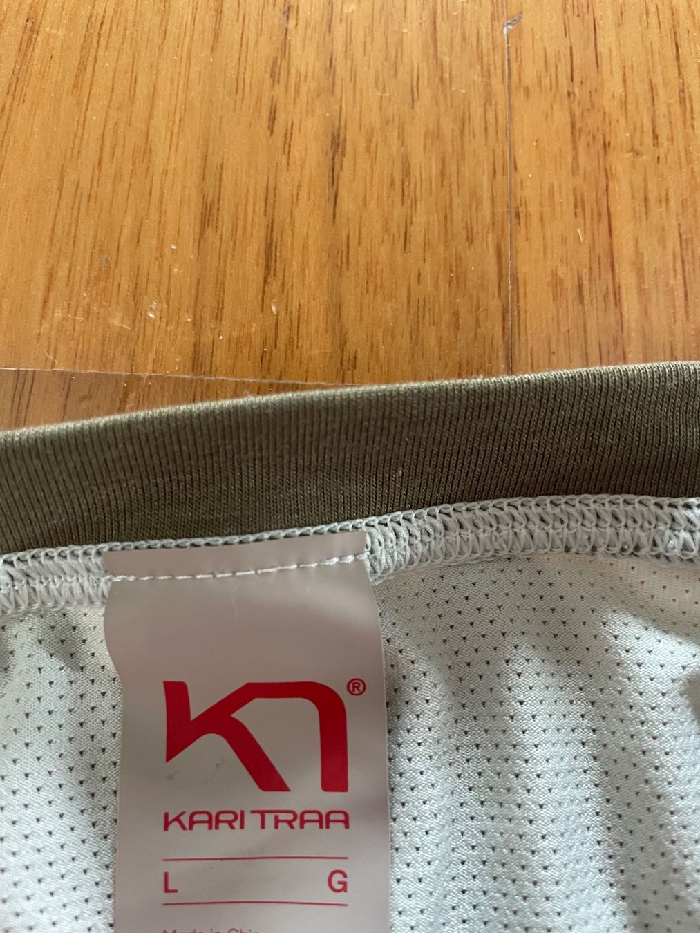 T-shirts: KARI TRAA - Langarmshirt Sport – D'occasion à Bourguillon par gartenwohnen 3