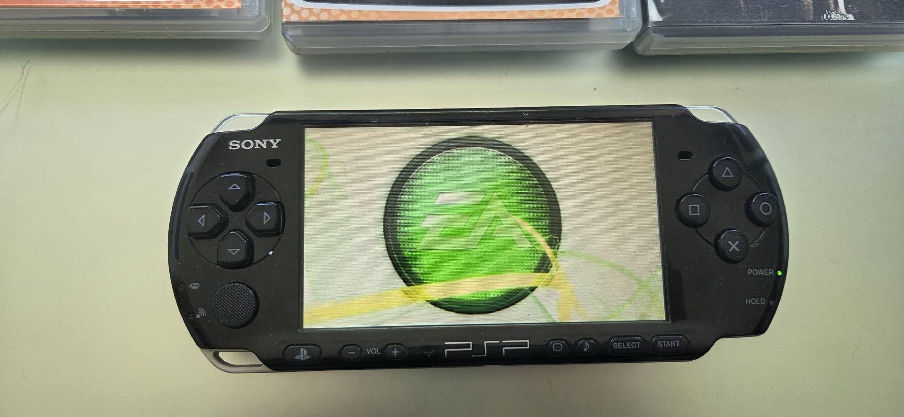 Sony Console: Sony PSP 3000 + Spiele + Ladegerät   – Usato da Huttwil venduto da ser_gn9l 2