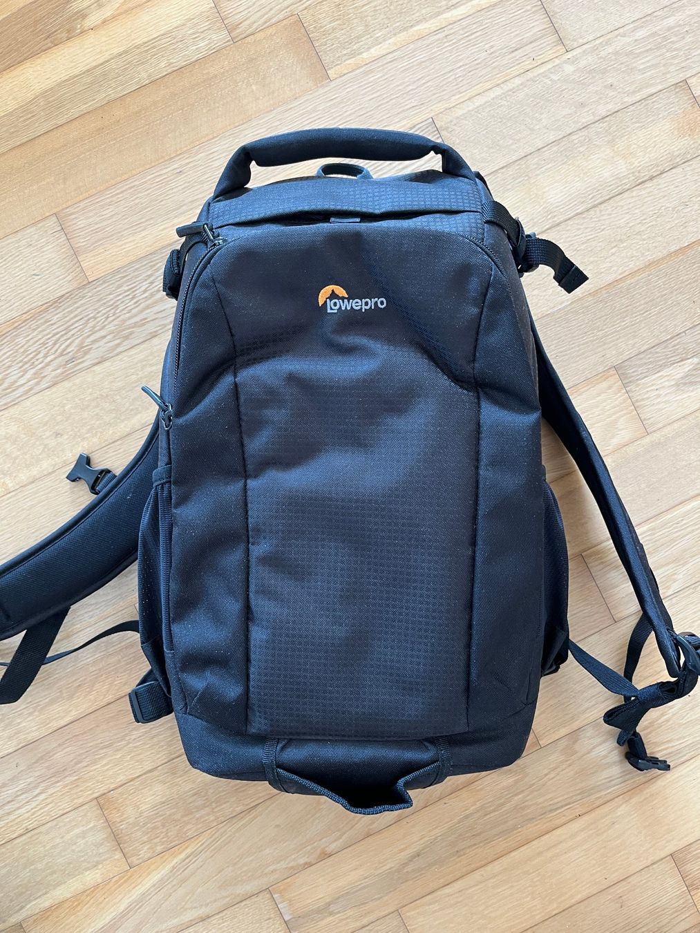 Lowepro Zaini: Lowe Pro Fotorucksack Neu – Nuovo (secondo la descrizione) da Ebikon venduto da gabi957