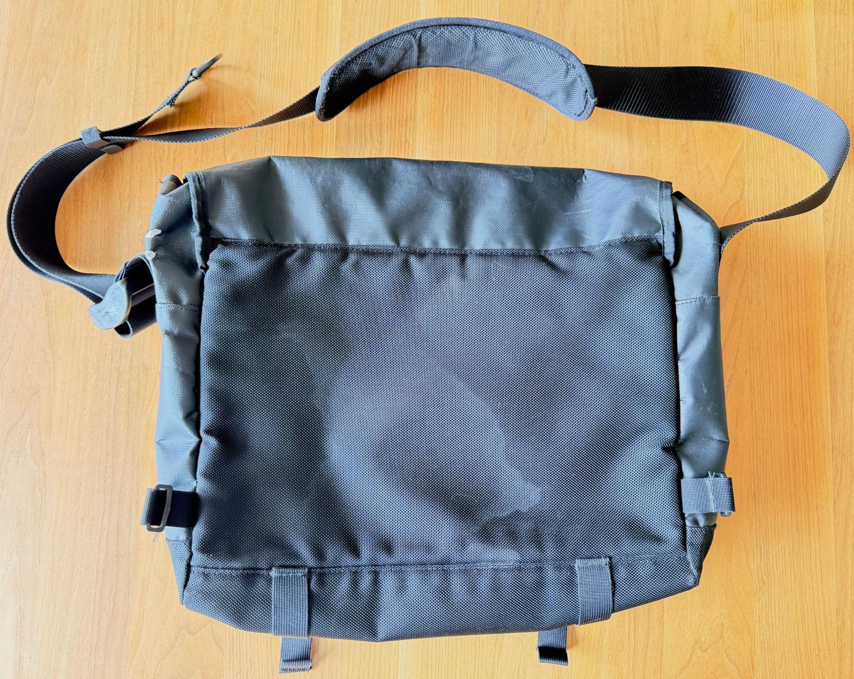 North Face Borse: North Face Schultertasche – Usato da Allschwil venduto da Pasci30 1