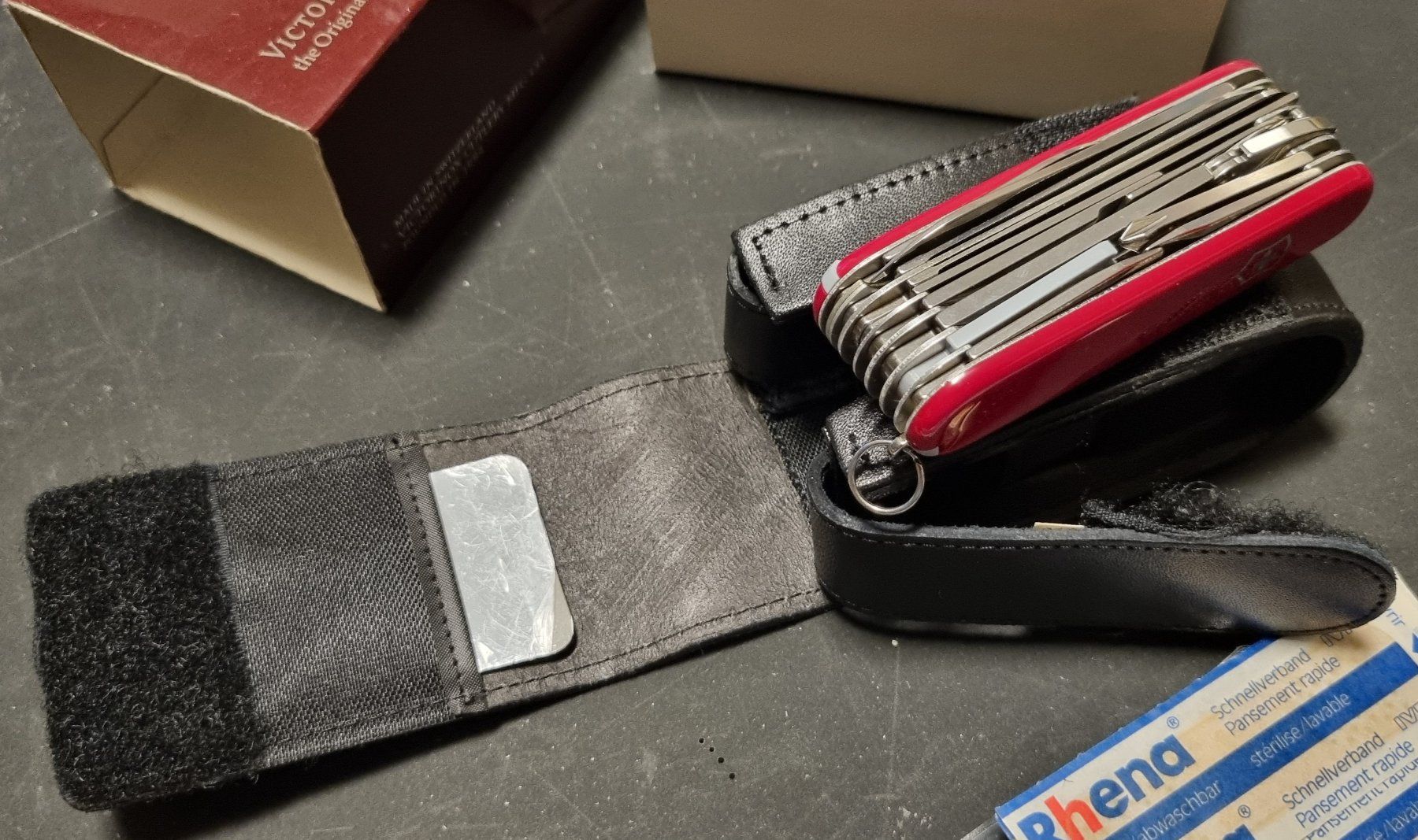 Victorinox Taschenmesser: Victorinox retro complete kit new – Neu und originalverpackt aus Prilly von azm_t9nd 6