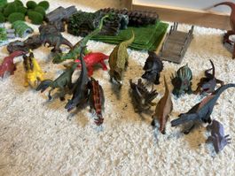 Kleine Dinos und Zubehör um Welten zu bauen