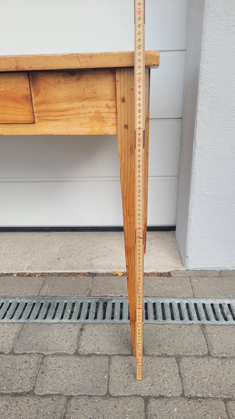 Tavoli: Antiker Holztisch – Usato da Kirchberg SG venduto da juvali 8