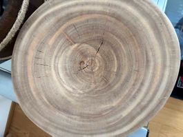 Dekorative Holzskulptur/Schale