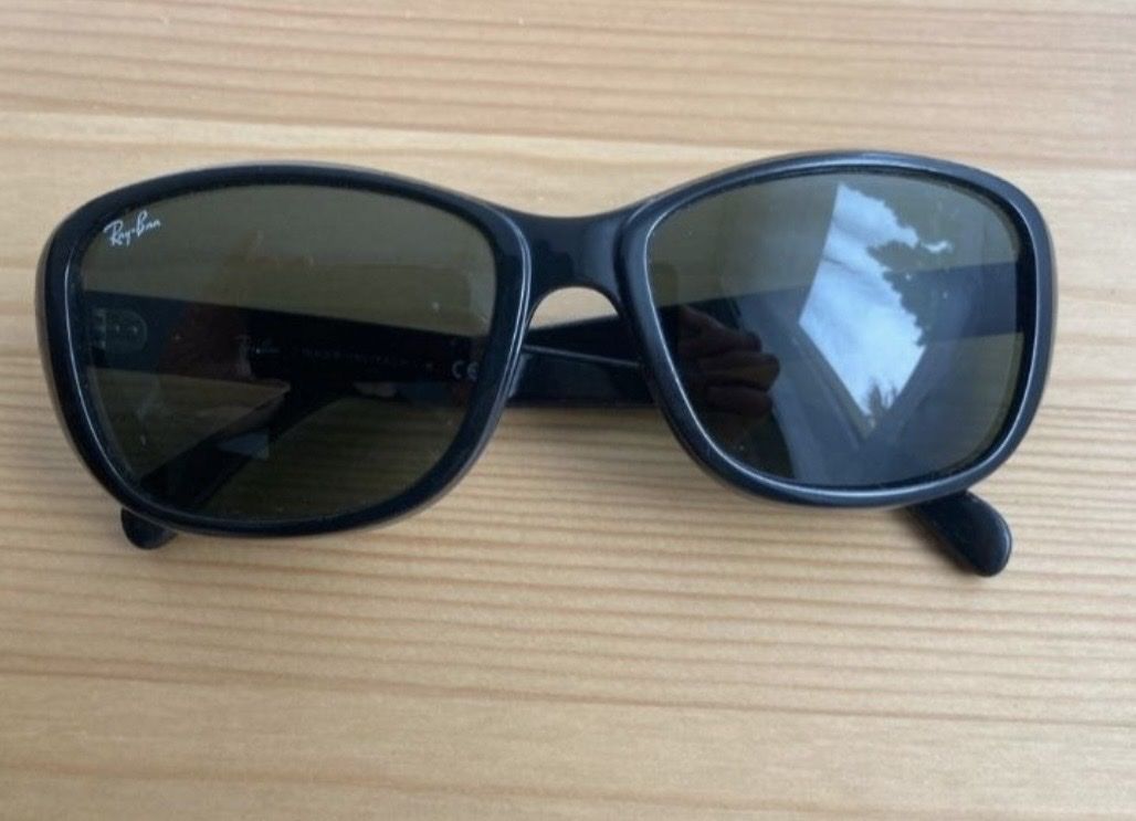 Ray-Ban Occhiali & Lenti: Sonnenbrille von Ray Ban – Usato da Illnau venduto da Flumi88 1