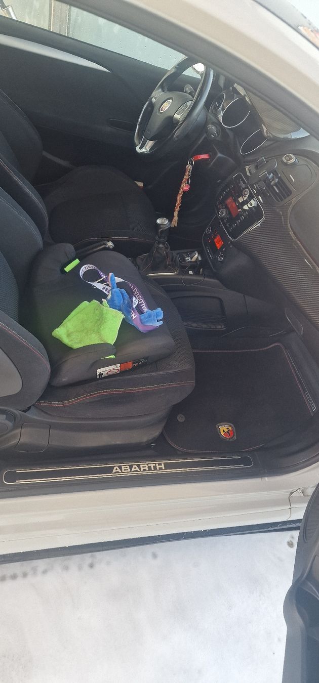 Fiat Autos: Fiat Punto Abarth – D'occasion à Estavayer-le-Lac par Eddy-187 6