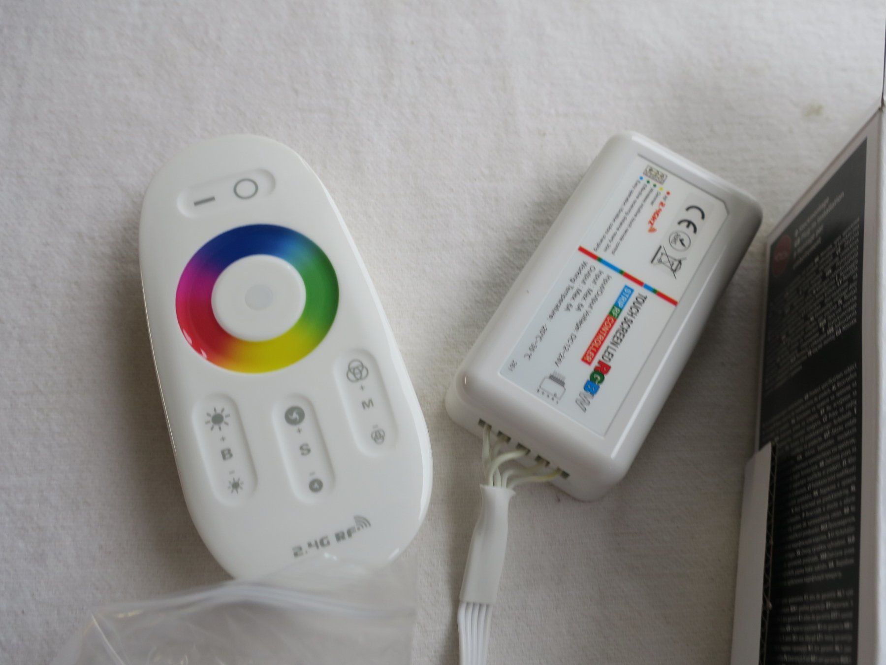 Guirlandes lumineuses: Max Led RGBW-Controller – D'occasion à Oberdorf NW par hewi52 1
