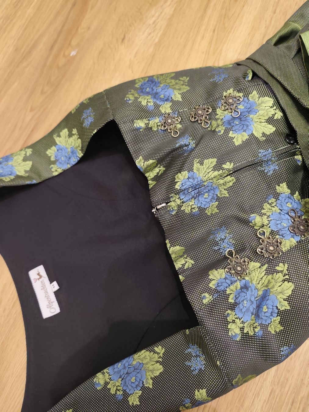 Vestiti: Dirndl von Alpentracht, Gr. 44 – Nuovo (secondo la descrizione) da Dussnang venduto da Rosenfee50 4