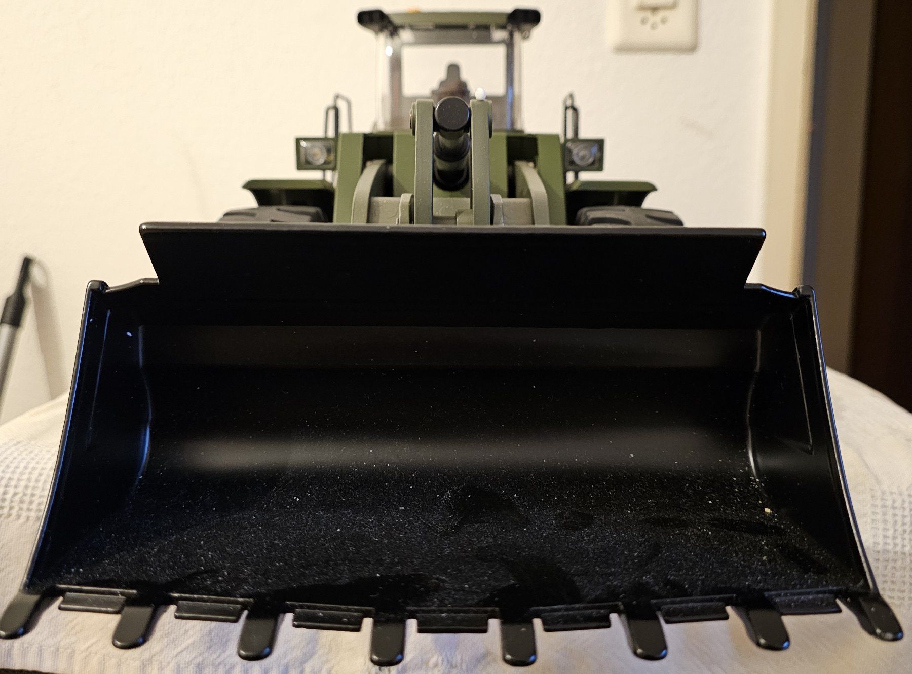 Escavatori: Radlader Militär – Usato da Rotkreuz venduto da kse_kn7b 4