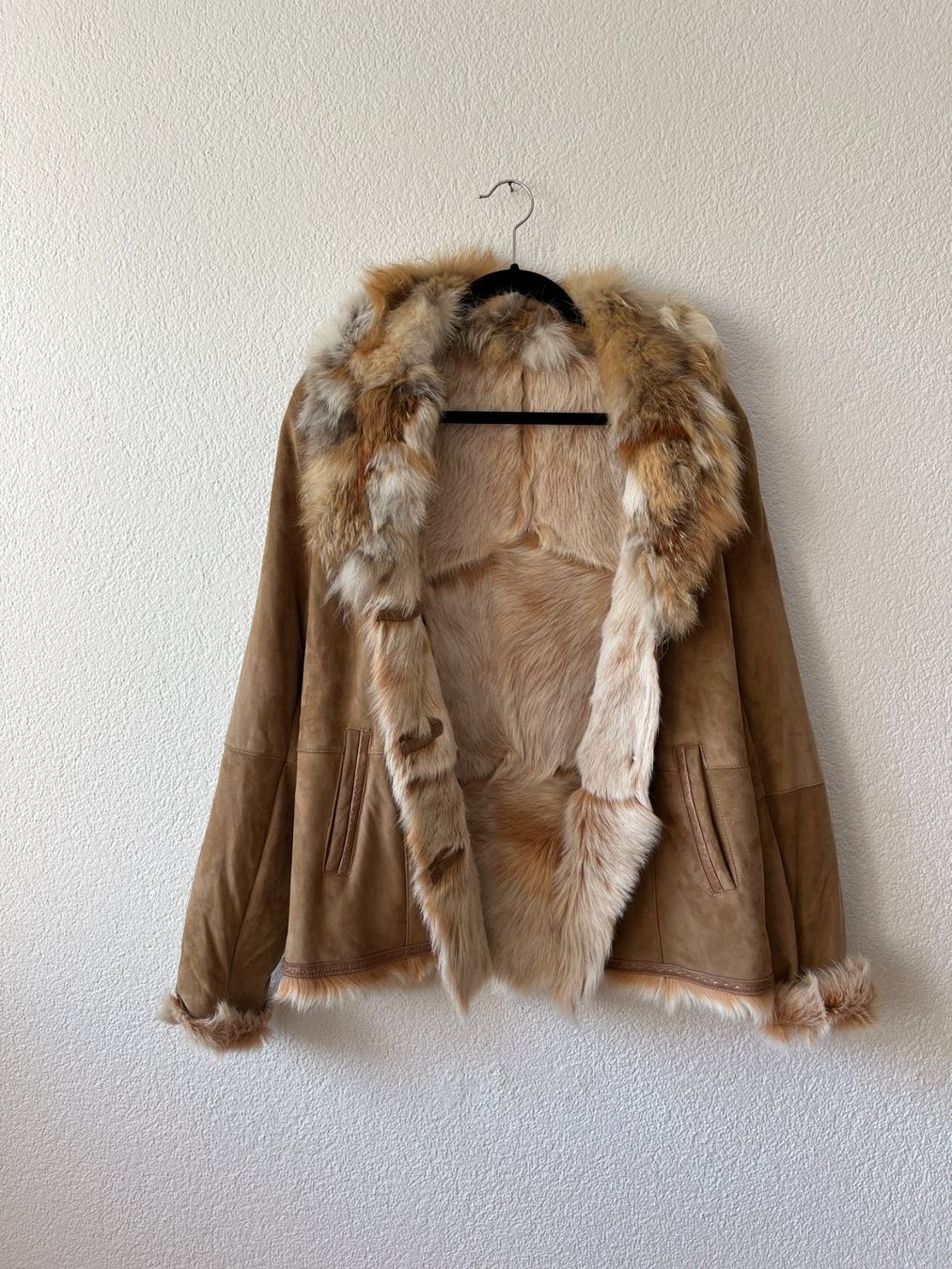 Manteaux: Fellmantel, beige – D'occasion à Uster par emm_px8k 2