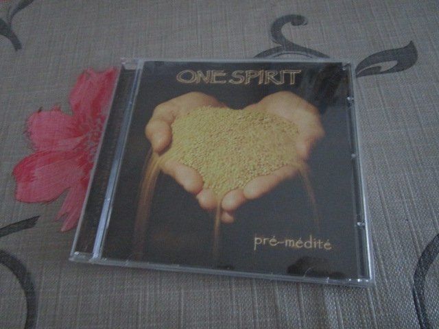 CD: One Spirit - Pré-Médité CD – Usato da Olten venduto da Disc-Ausverkauf