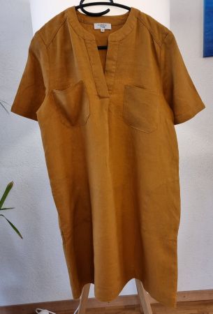 Robe Caroll en lin couleur safran taille 36