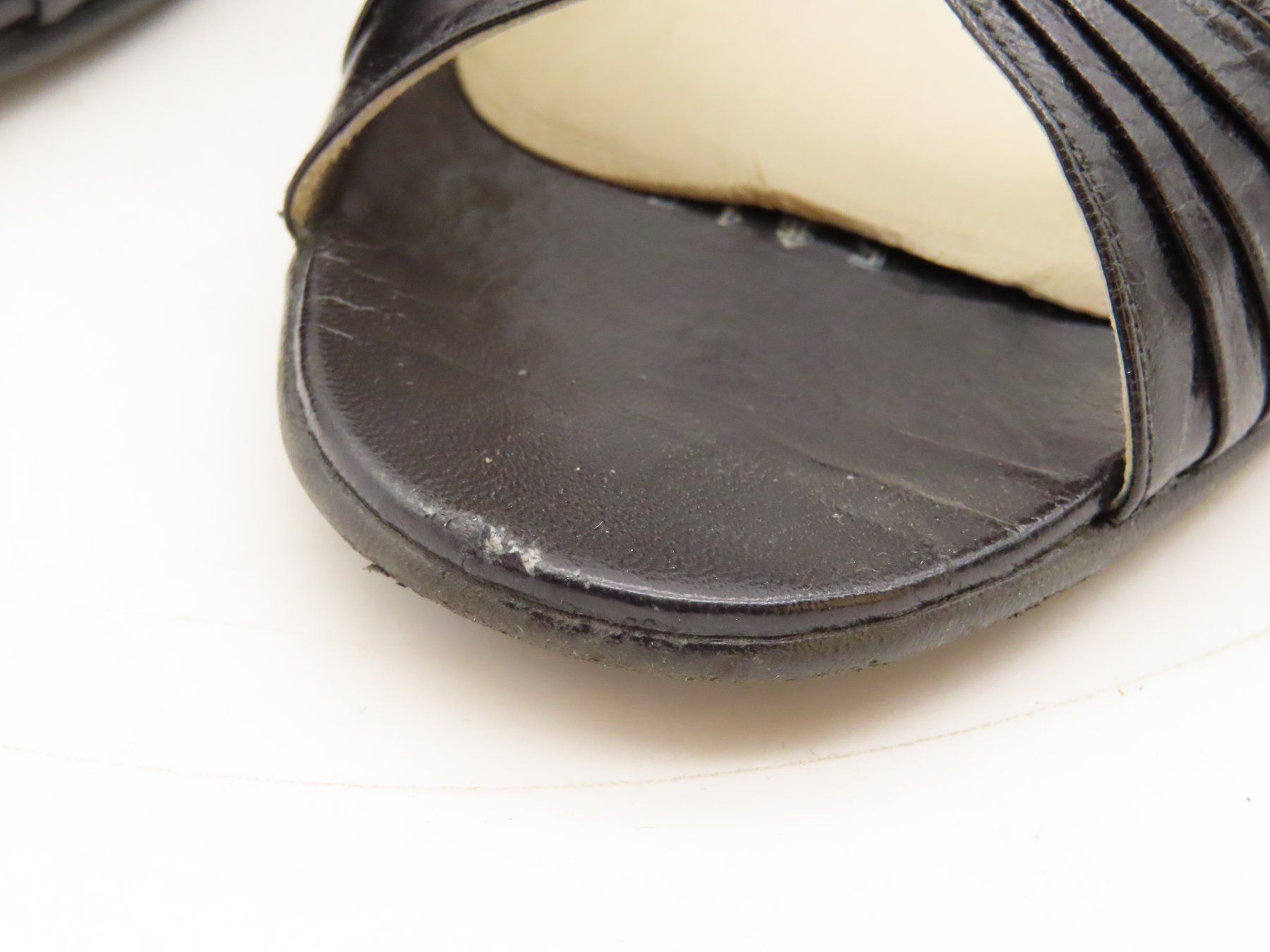 Bally Damenschuhe: Bally Damen Sandaletten Leder Gr. 37 – Gebraucht aus Reinach BL von WBZ-Flohmarkt 5