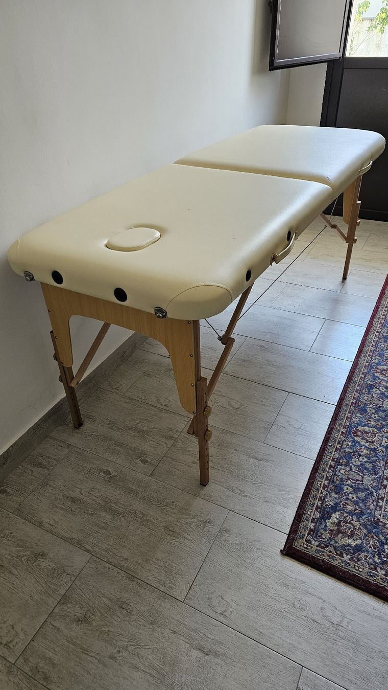 Lettini & sedie per cosmetici: Massageliege  – Usato da Liebefeld venduto da msa_z9km