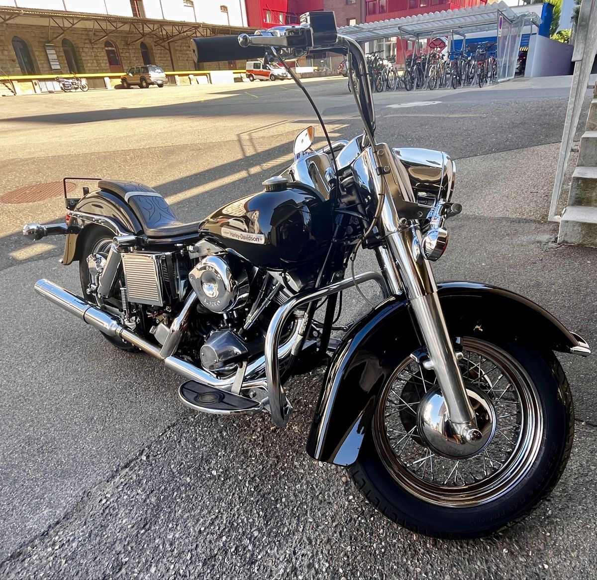 Chopper: Harley-Davidson FLH, 1974, X, Kompl Revidiert – Usato da Zug venduto da sevende 1