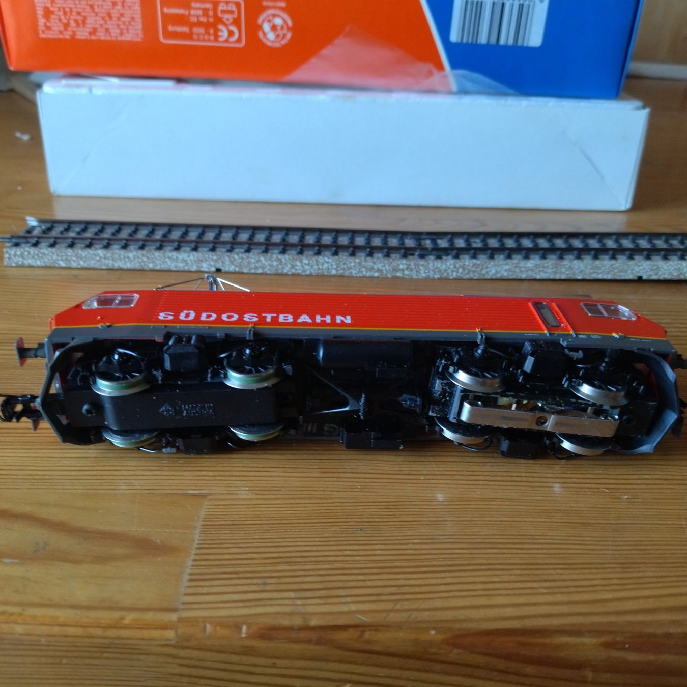 Roco Modelleisenbahnen: Roco Lok 43542 (877) – Defekt aus Basel von BeanieUp 4