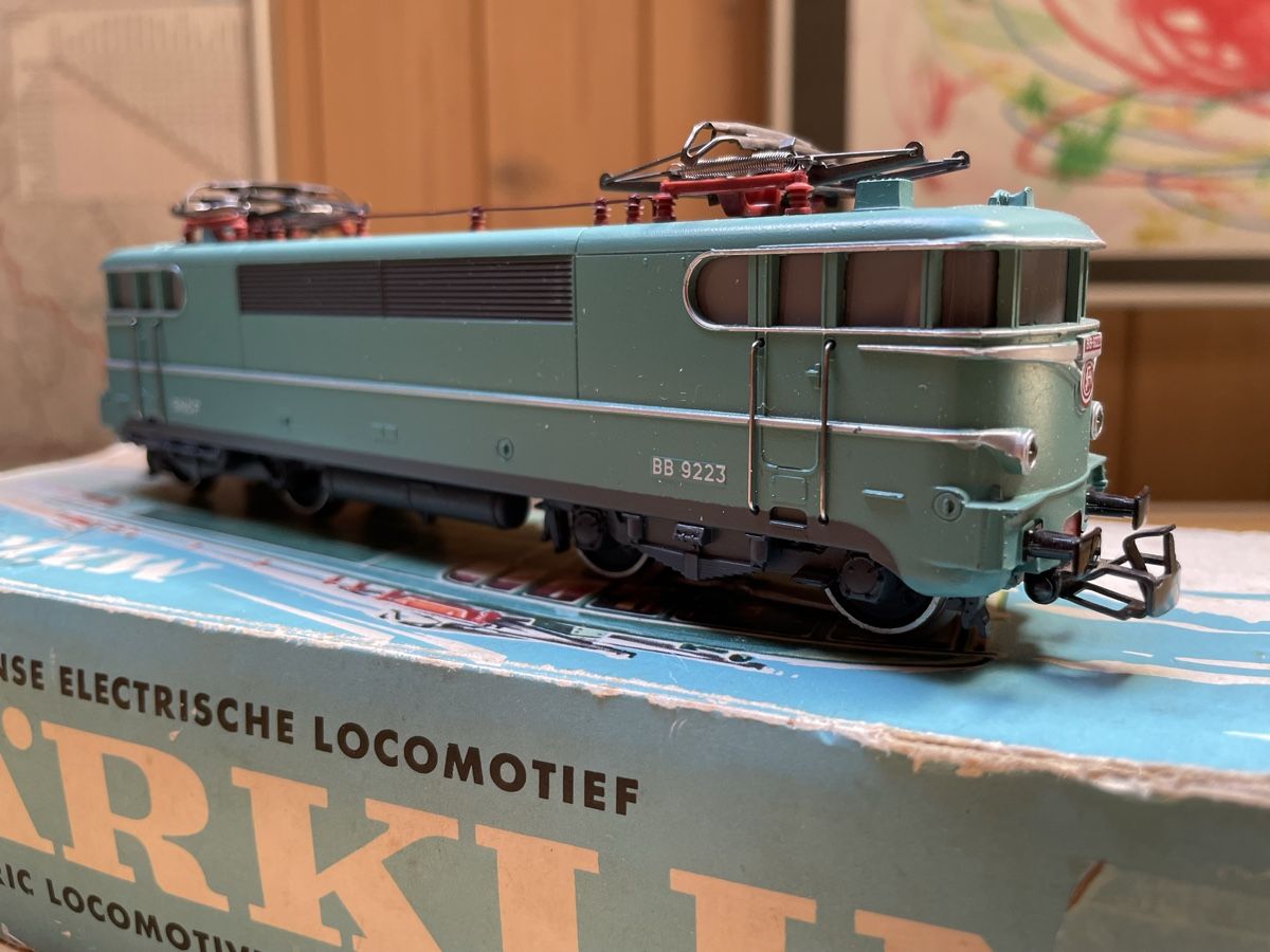 Märklin Modellini di ferrovie: Märklin 3038 BB 9223 Elektrolok SNCF – Usato da Rickenbach ZH venduto da u2540 3