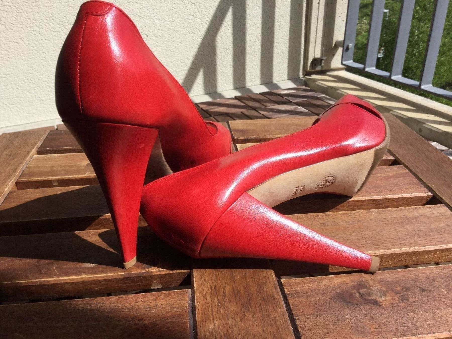 Bally Scarpe da donna: Bally Pumps rot, Gr. 37,5 – Nuovo e nell'imballaggio originale da Zürich venduto da VorlonShadow 2