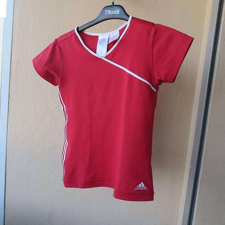 T-Shirts: Divers tee-shirts à 1 franc l'unité – Gebraucht aus Neuchâtel von Mimijamet 2