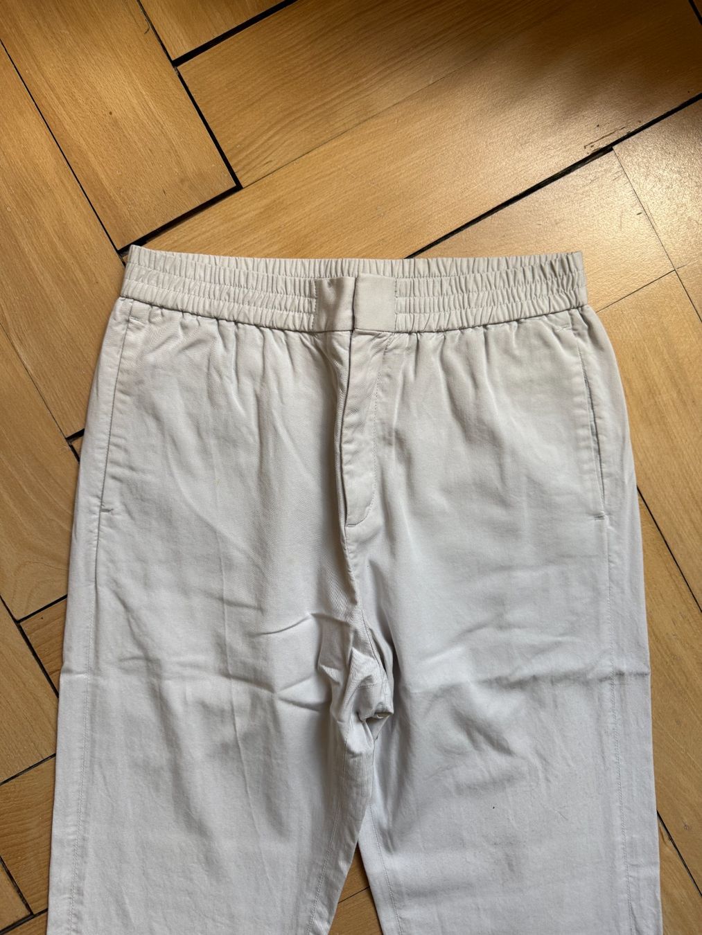 Cos Pantalons: COS - Hose weiss-grau locker 46 – D'occasion à Zürich par Diazaio 1