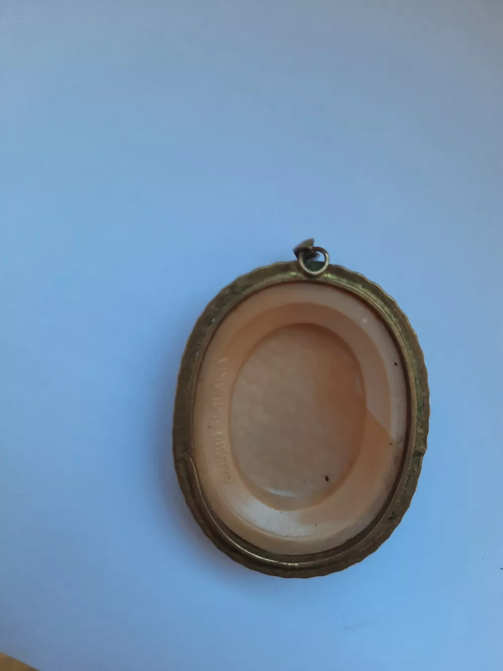Ciondoli: PENDENTIF CAMÉE. – Usato da Le Locle venduto da marylise01 1